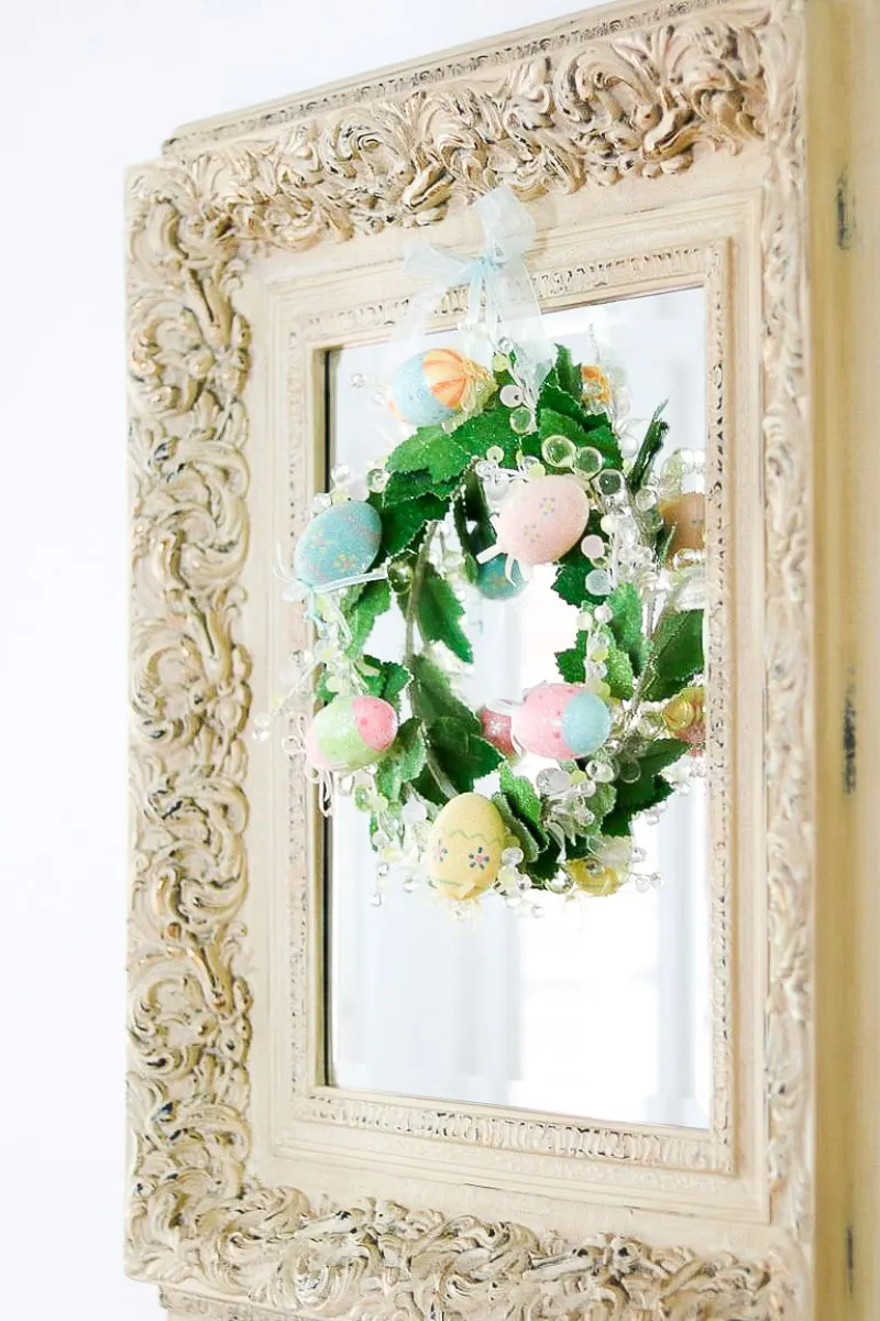 EASTER HOME DECORATIONS FANCY EGG WREATH