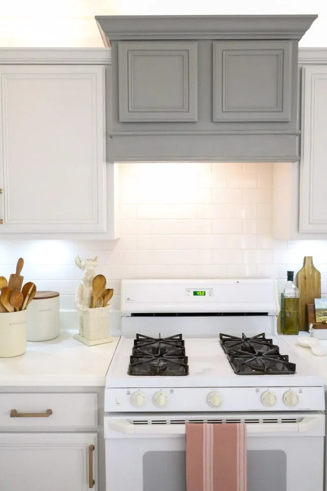 Paint cabinets is a cheap way to change the look of your kitchen