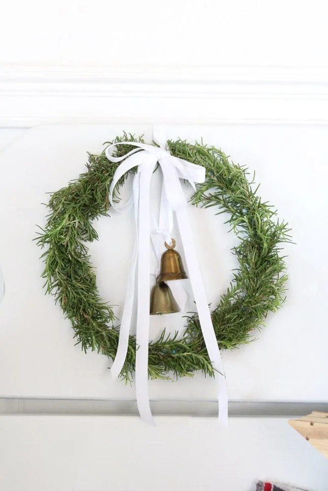 Easy rosemary Christmas Wreath idea 