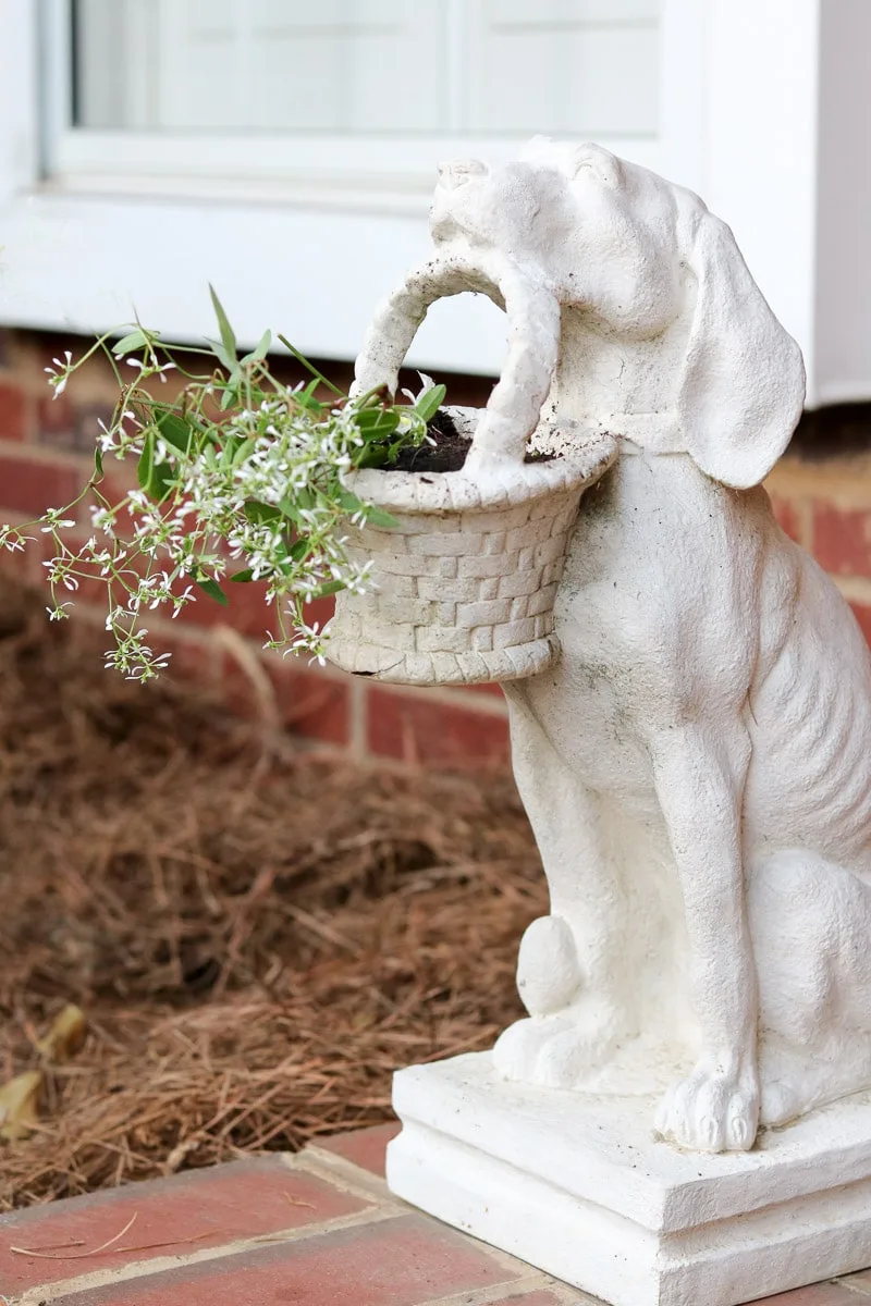 Starving dog statue for small front porch decorating ideas