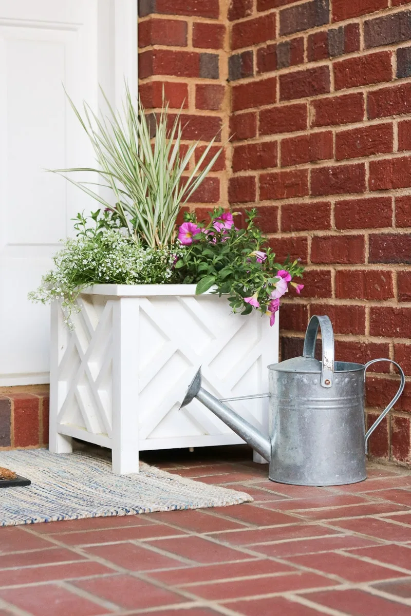 small front porch decorating ideas planter