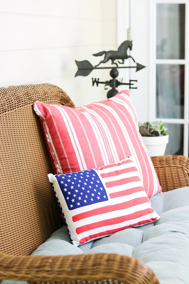 4th of July decorating ideas on the back porch with patriotic pillows