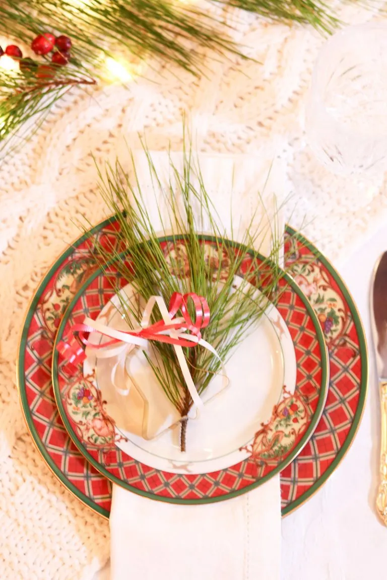 event planning checklist Christmas place setting