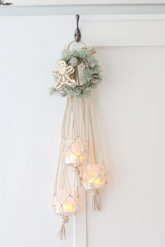 Christmas decor with Ball® mason jars macrame project craft