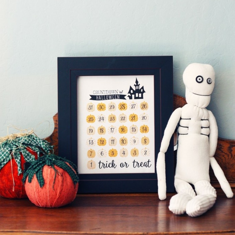 Free Halloween Printables by Short Stop Designs a trick or treat countdown