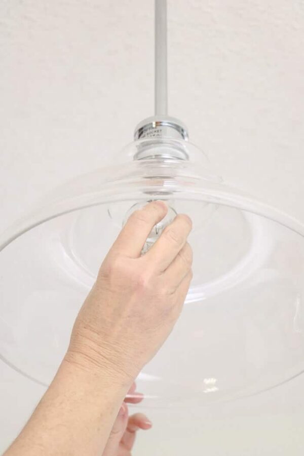 HOW TO CHANGE A CEILING LIGHT BULB LIFE ON SUMMERHILL