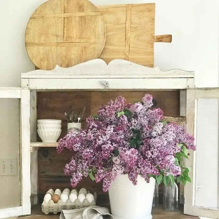 What is a Bread Board? Displaying bread boards on a hutch by Little Farmstead