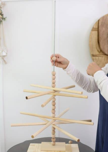 HOW TO MAKE A SIMPLE WOODEN DOWEL CHRISTMAS TREE