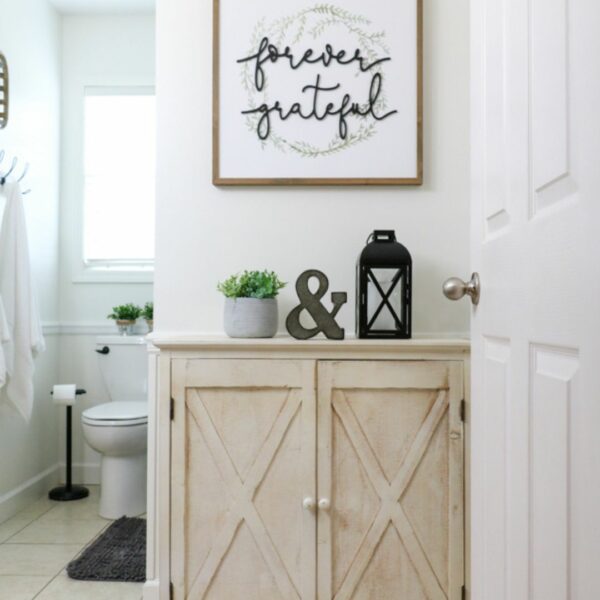 Small farmhouse bathroom ideas