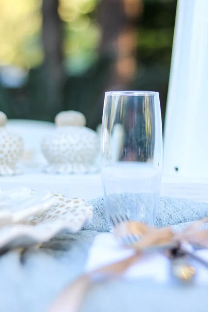 Stemless champagne flute for a fall Thanksgiving tablescape