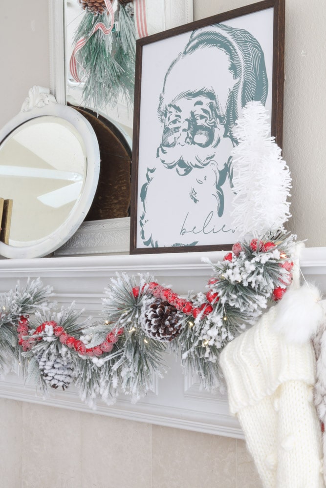 Mantel Christmas decorating ideas with Santa Clause