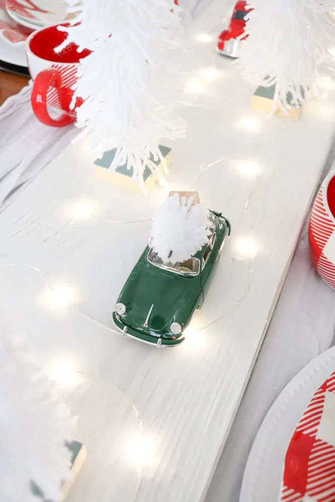 Christmas centerpiece details of car with yarn tree