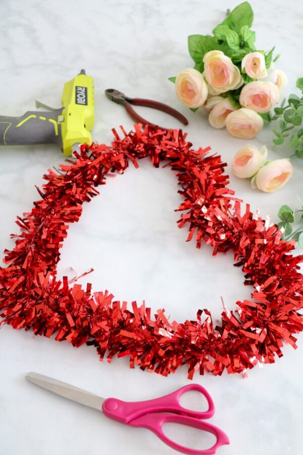 HOW TO MAKE A HEART WREATH USING DOLLAR TREE