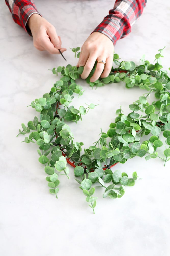 How to make a Dollar Tree Valentine wreath