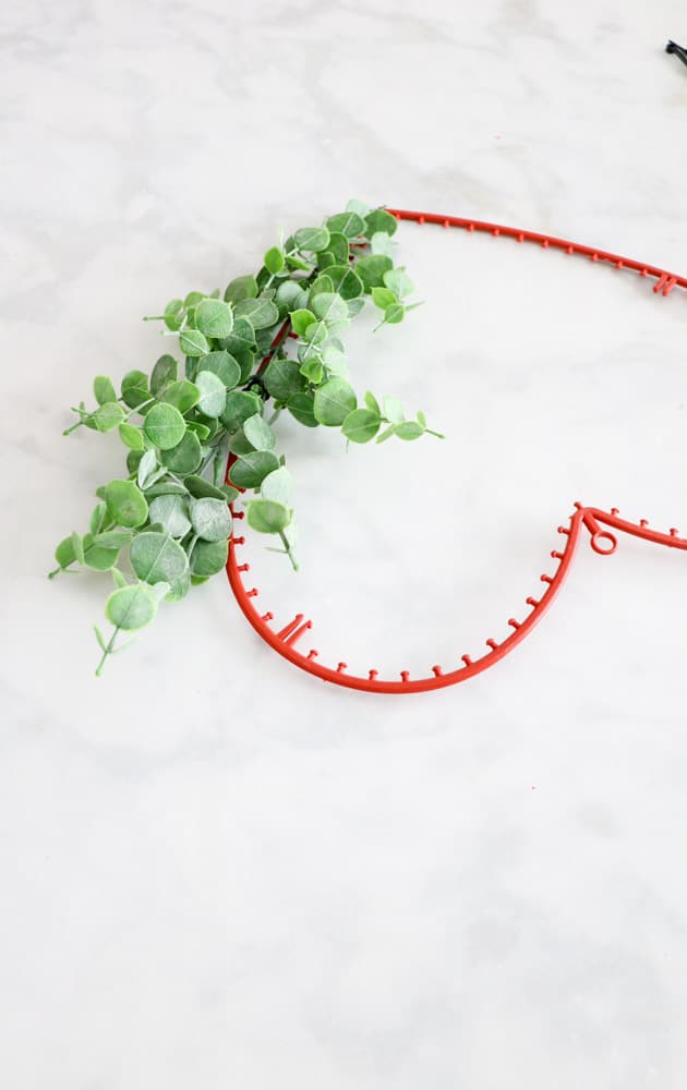 DIY Dollar Tree Valentine Wreath