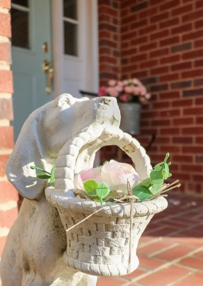 Valentine's Day Porch Decor Ideas of a dog with flowers