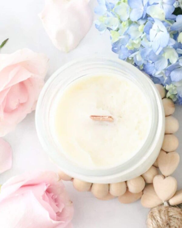 WHAT INGREDIENTS TO LOOK FOR IN CLEAN BURNING CANDLES