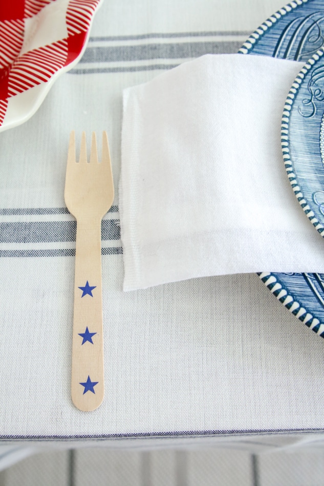 Red, white and blue tablescape for Patriotic holiday