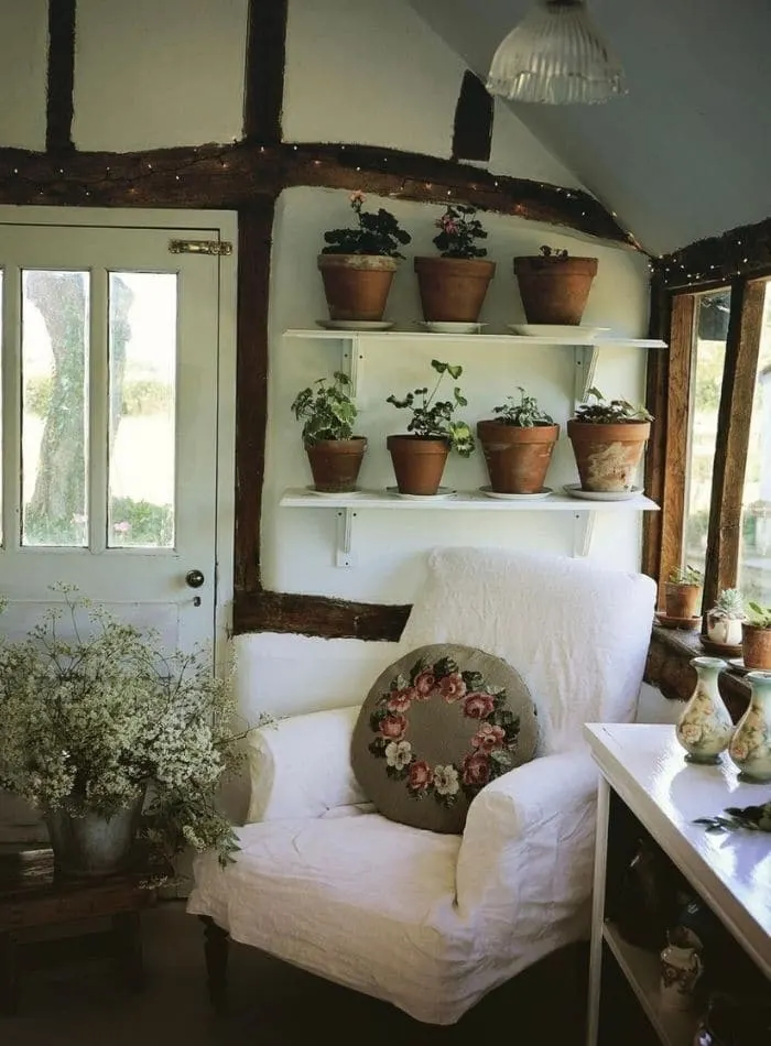 Cottagecore decor using plants