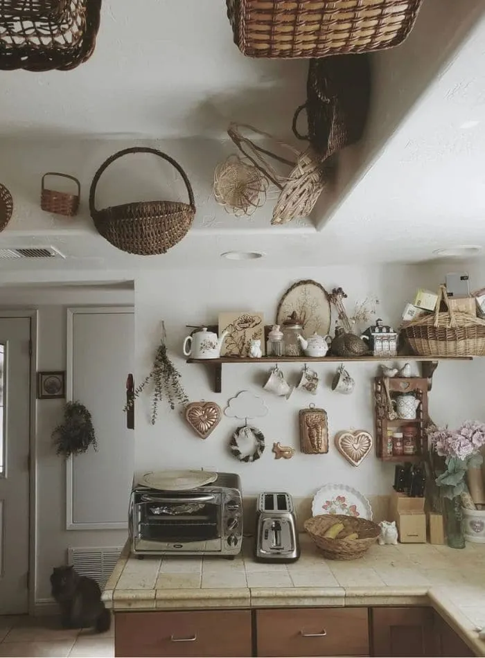 Farmcore kitchen idea using baskets
