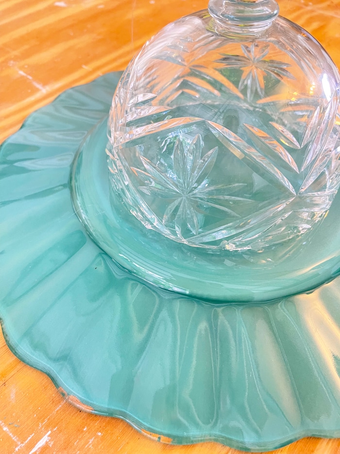 Easy way to glue glass dishes together to make a birdbath