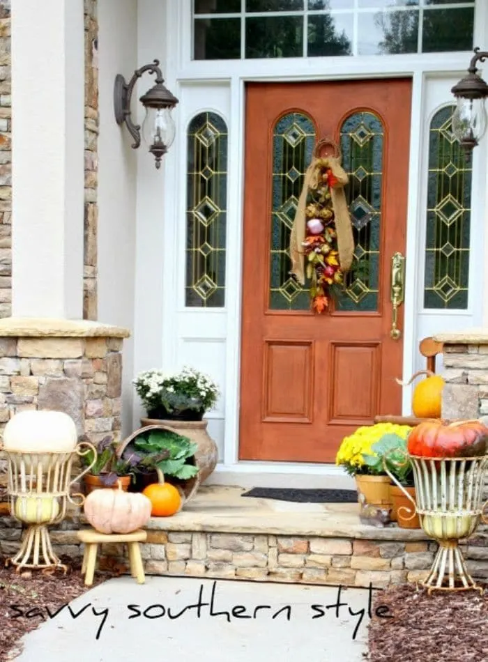 Autumn small front porch decor ideas