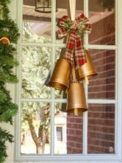 How to make Christmas bells for a front door wreath idea