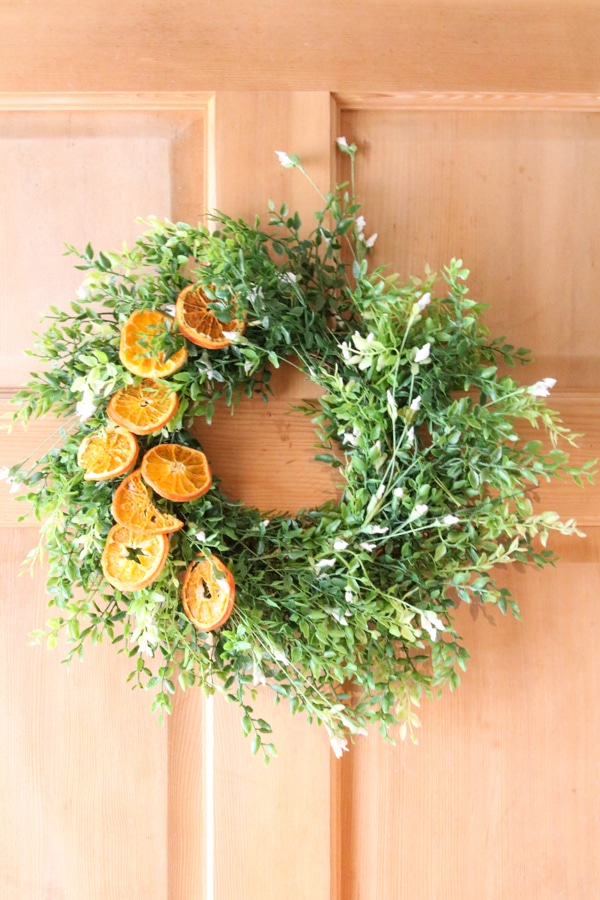 Wreath decorated with dried orange slices