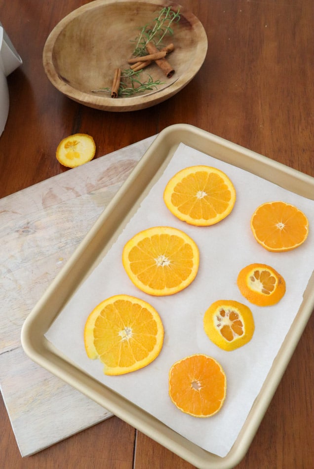 Drying orange slices in the oven