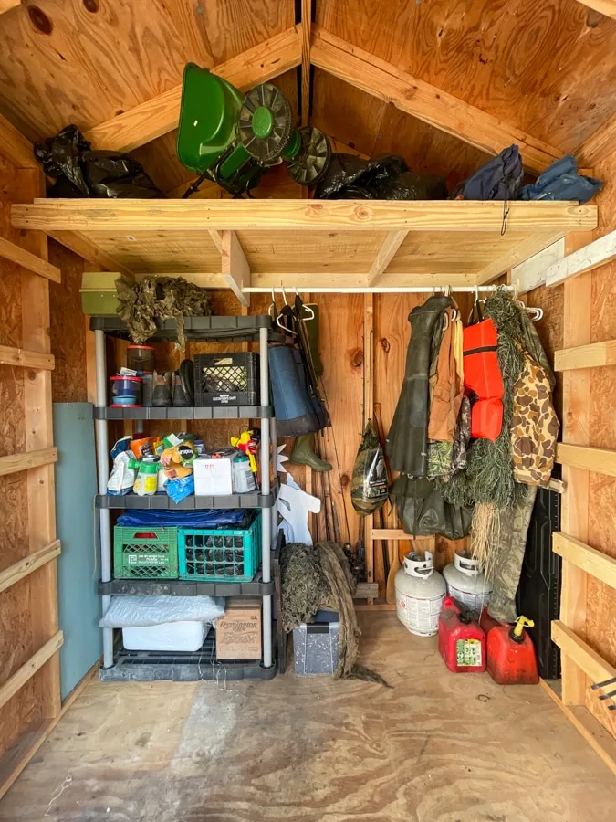 Overall view of a gardening and hunting shed
