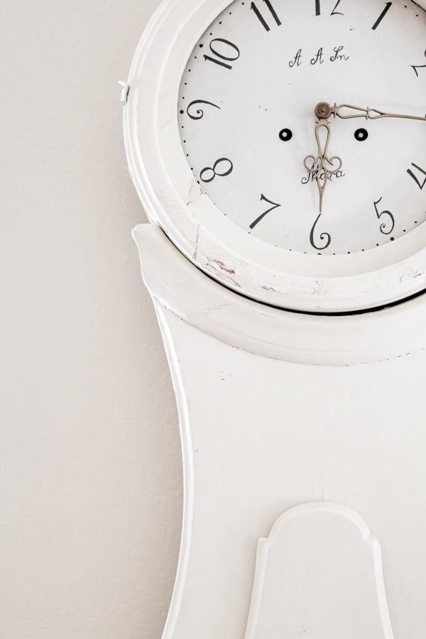 Large wall grandfather style mora clock