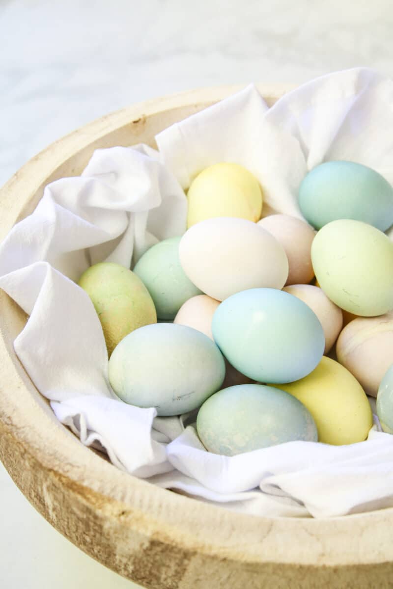 Pastel colored dyed eggs using fruit, vegetables and spices