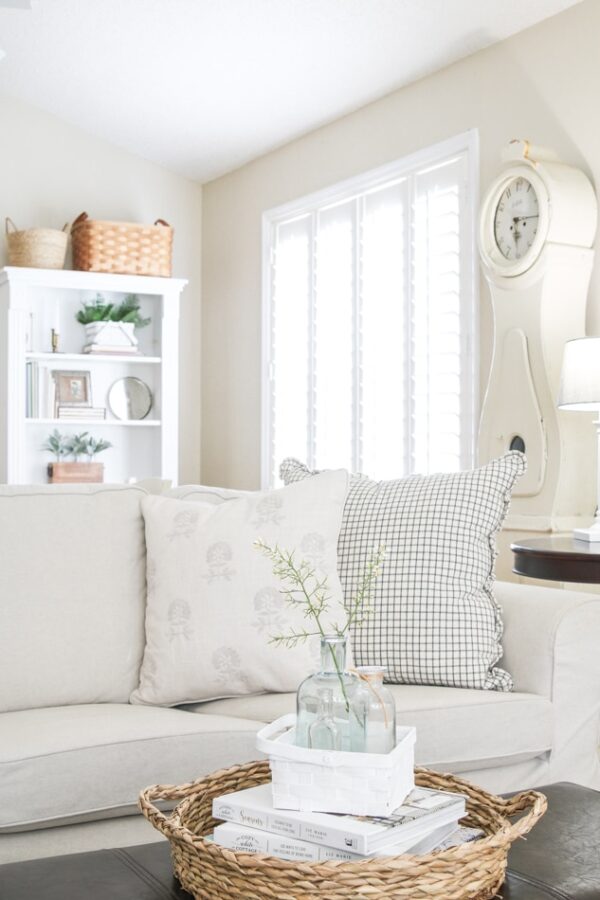 How to Paint Wicker Baskets A StepbyStep Tutorial