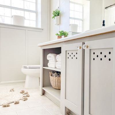 12 Best Sherwin Williams Greige Colors (2026 Guide)