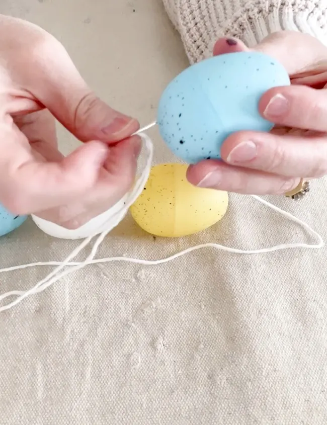 How to make an Easter egg garland