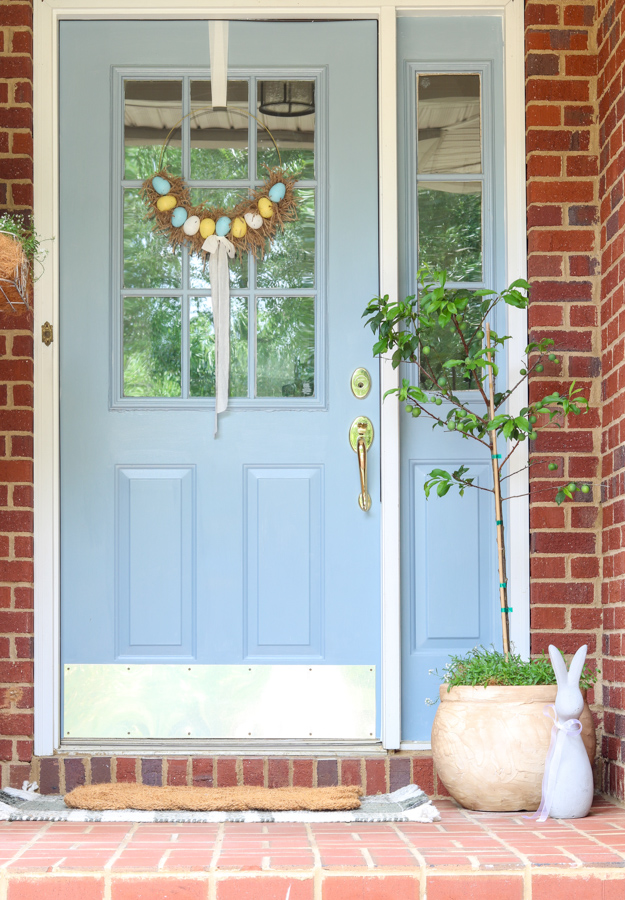 Spring and Easter small porch decoration idea