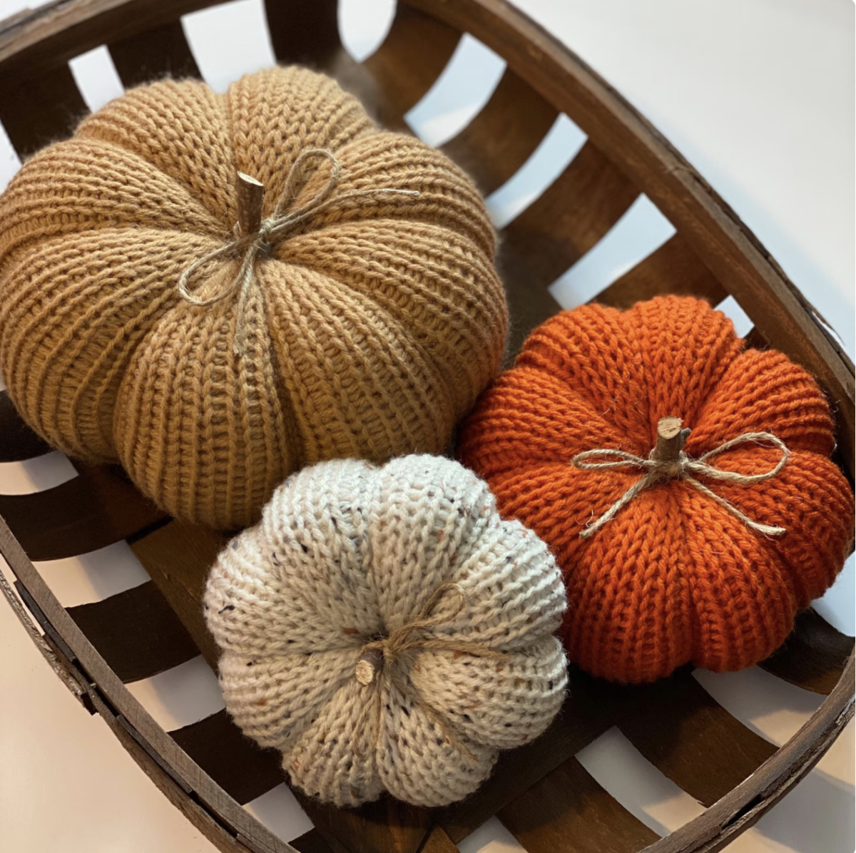 fall knit pumpkins