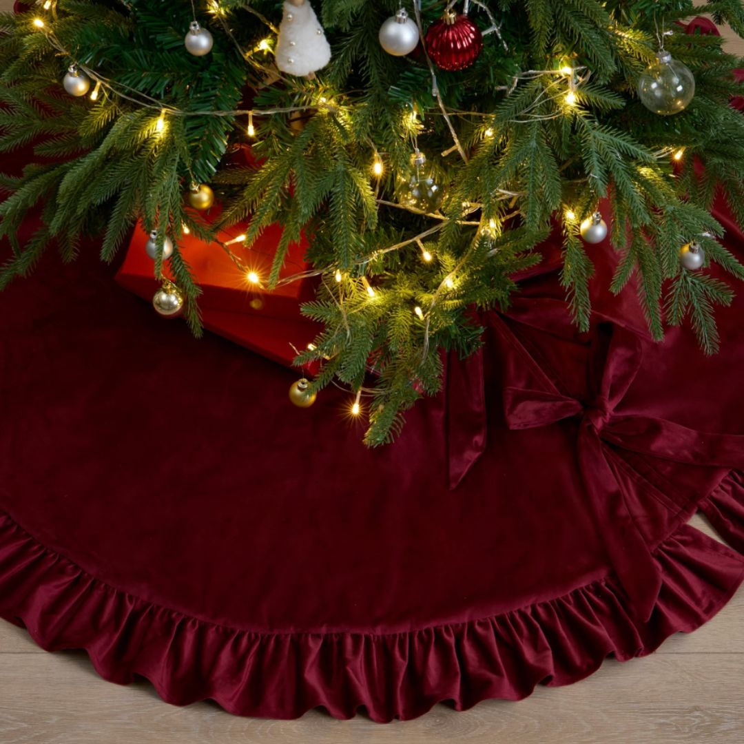 17 Best Christmas Tree Base Ideas For Festive Decor
