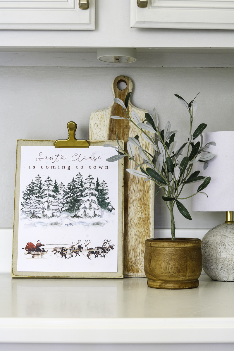 Printable Santa Claus is coming to town art