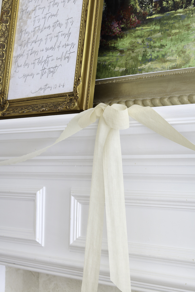 Decorating with ribbon bows on mantel