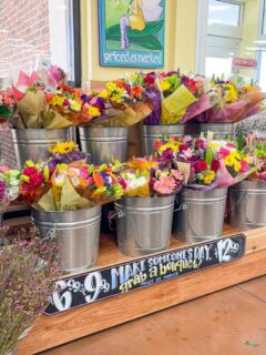 Guide to Trader Joes flowers