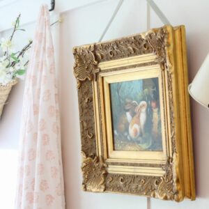 Decorating with ribbon