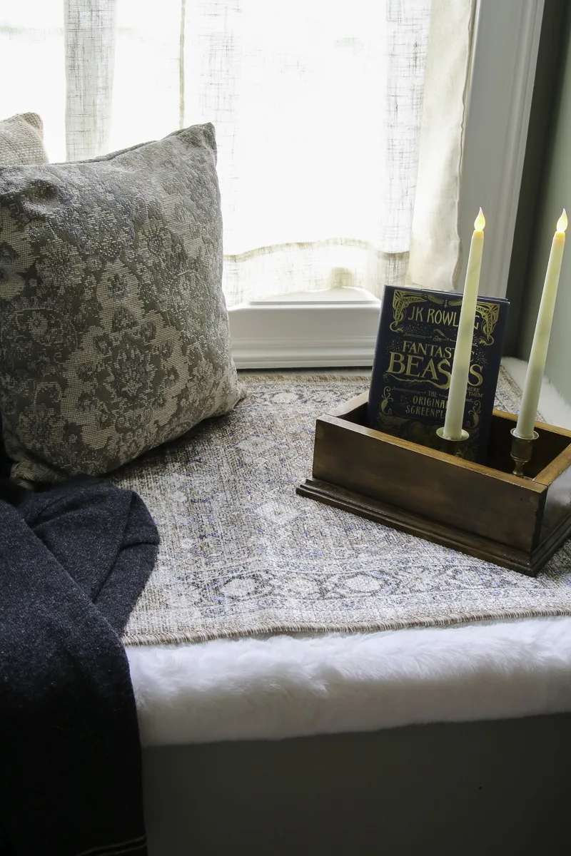 Decorating a nook with Harry Potter inspired decor
