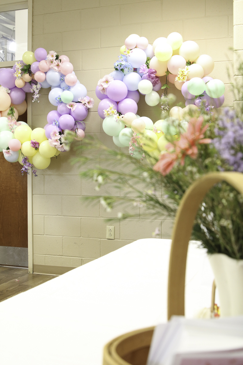 Floral baby shower balloon wall