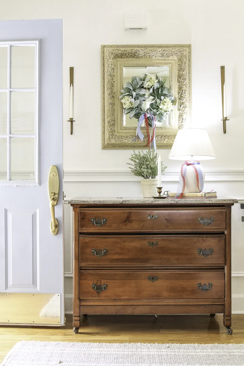 Patriotic decorations in an entryway