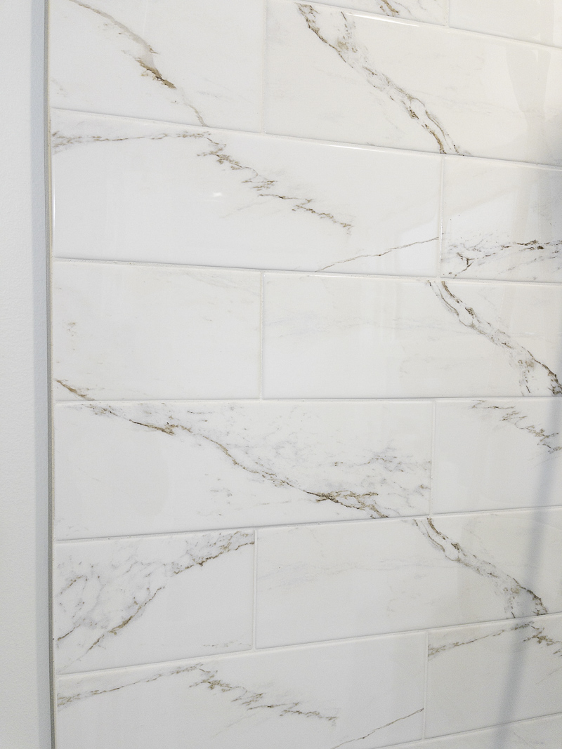 Wall tile in a guest bathroom design