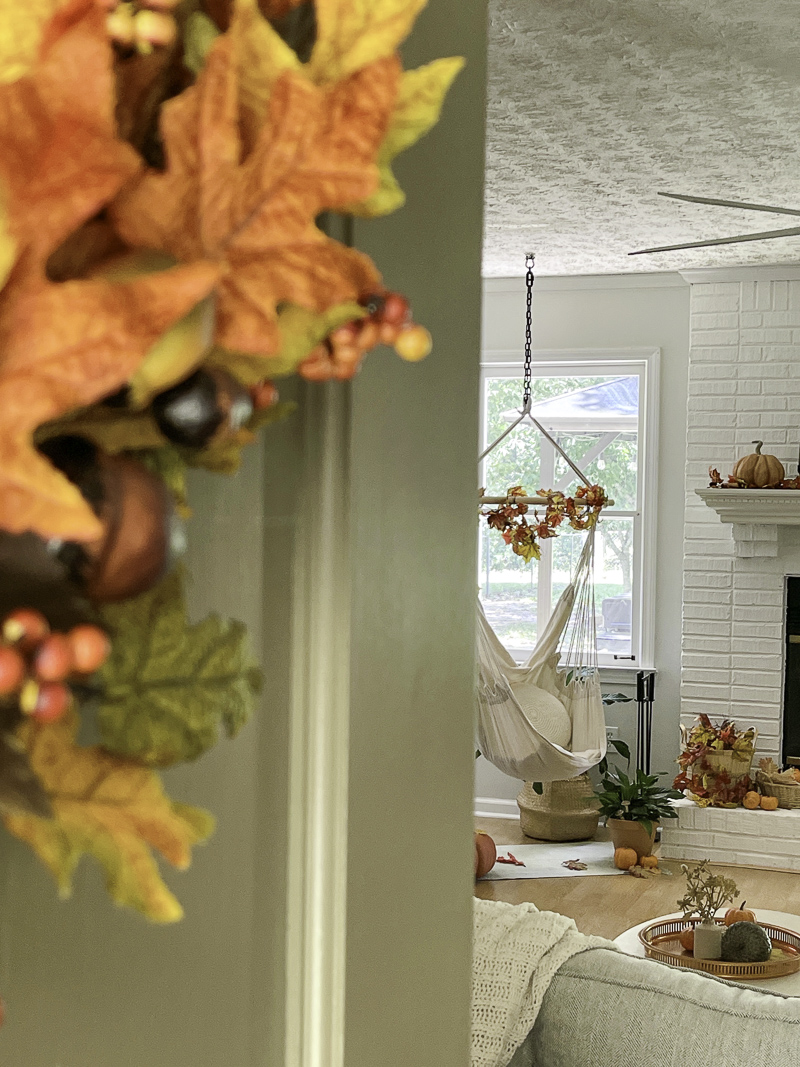 Decorating with orange and copper for the living room for fall