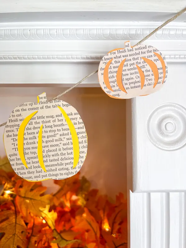 Fall pumpkin paper craft decorations