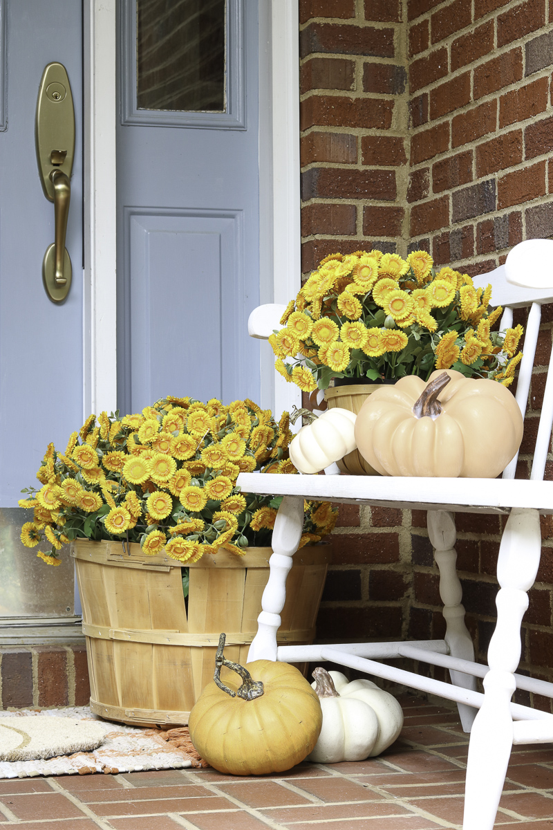 Front porch pumpkin decor ideas