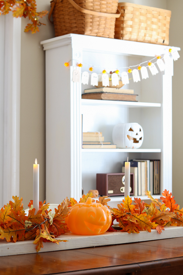 Jack o lantern centerpiece idea for Halloween